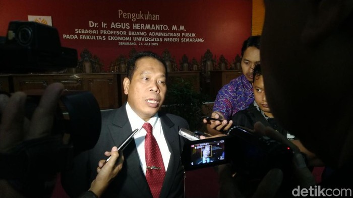 Rektor Universitas Negeri Semarang (Unnes), Fathur Rokhman, Rabu (24/7/2019).