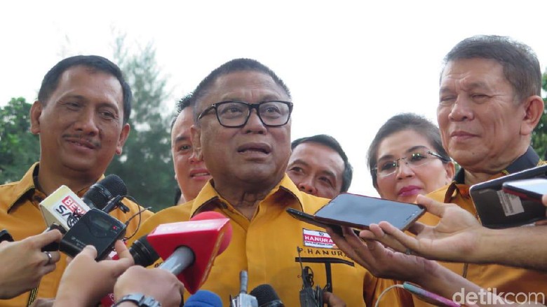 Hanura tak Masuk Kabinet, Oesman Sapta: Nggak Masalah, Hak Presiden Hanura tak Masuk Kabinet, Oesman Sapta: Nggak Masalah, Hak Presiden
