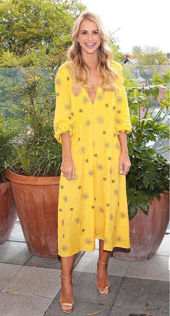 Bagi Vogue, perceraian tersebut sangat membuatnya hancur dan depresi. Model cantik asal Irlandia itu mengaku bahwa semuanya terasa hilang setelah keputusan bercerai. Foto: Instagram