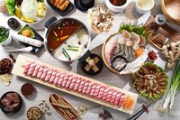 Asyik! Makan Hot Pot di Sini Gratis Lembaran Daging Sesuai Tinggi Badan