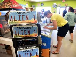 Suasana Area 51, Persembunyian Alien yang Mau Diserbu