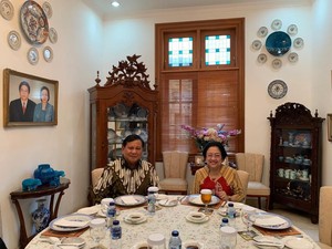 Bakwan Khusus Buatan Megawati Disajikan untuk Prabowo