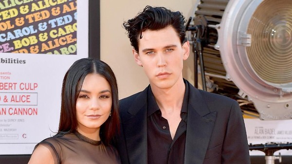 Serasinya Vanessa Hudgens dan Austin Butler dengan Busana Hitam
