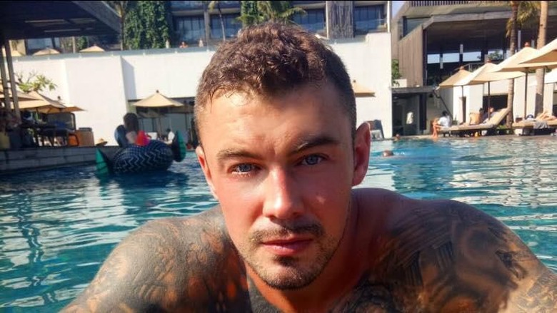 JUDI ONLINE Model Ganteng Buron Polisi Inggris Diciduk di Bali