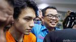 Tatapan Nanar Jefri Nichol di Polres Jaksel