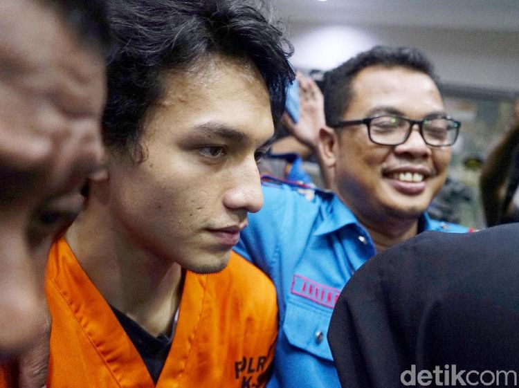 Jefri Nichol, Kriss Hatta, Britney Spears hingga Rapper Tay-K