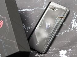 Penampilan Gahar Asus ROG Phone 2
