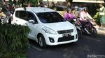Pohon Tumbang di Daan Mogot Bikin Macet
