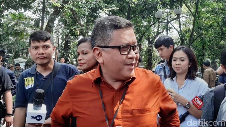 Bertemu Besok, Sekjen Parpol Pro-Jokowi Bahas Koordinasi Usai Pemilu Bertemu Besok, Sekjen Parpol Pro-Jokowi Bahas Koordinasi Usai Pemilu
