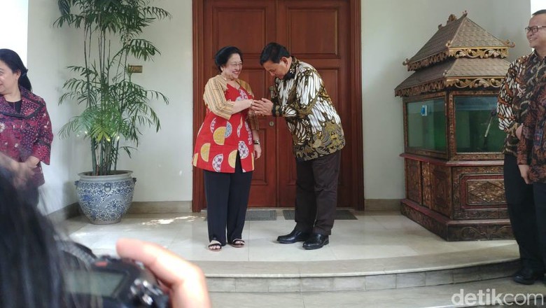 Megawati Usai Bertemu Prabowo: Tak Ada Koalisi, Tak Ada Oposisi Megawati Usai Bertemu Prabowo: Tak Ada Koalisi, Tak Ada Oposisi
