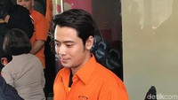 Anthony menyebutkan bahwa ia ingin Kriss bisa ditahan dan merayakan ulang tahun pada 26 Juli di dalam penjara.
