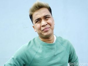 Pacaran Beda Agama, Billy Syahputra Yakin Bakal Nikahi Elvia?