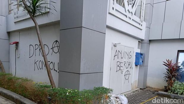 Aksi vandalisme di Gedung Pemkab Bojonegoro/