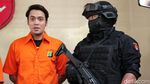 Penampakan Kriss Hatta Berbaju Tahanan (Lagi)