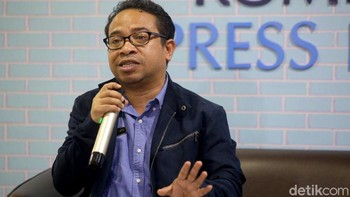 Plt Kepala Biro Humas Kementerian Kominfo Ferdinandus Setu,memberikan keterangan pers terkait konten YouTuber Kimi Hime di Jakarta, Rabu (24/7/2019). (Foto: Grandyos Zafna/detikcom)