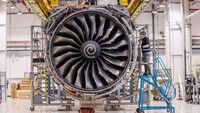 Ada lebih dari 1.800 mesin Trent XWB beroperasi atau dipesan di seluruh dunia. Mesin Trent XWB terdiri dari delapan modul atau komponen utama. Enam dari delapan modul dibikin di Derby dan dua lainnya dari pemasok (Rolls Royce/CNN)