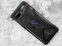 Penampilan Gahar Asus ROG Phone 2