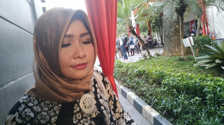 Bantah Ahli Fotografi, Evi Kelewat Cantik: Apa yang Dimanipulasi? Bantah Ahli Fotografi, Evi Kelewat Cantik: Apa yang Dimanipulasi?