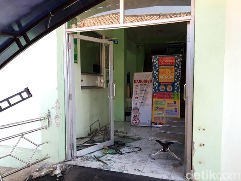 Begini Kerusakan Puskesmas Mojosongo yang Ditabrak Truk Tariler