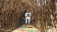 Selain itu, ada juga spot baru Gua Carang, yang dibuat dari carang yang tidak terpakai tersebut, kemudian dikumpulkan dan dimanfaatkan (Eko/detikcom)