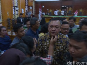 Kasus Suap Proyek, Bupati Pakpak Bharat Nonaktif Divonis 7 Tahun Penjara