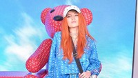Saat ini Bella Thorne sedang menjalin hubungan jarak jauh dengan penyanyi Benjamin Mascolo. Dok. Instagram/bellathorne