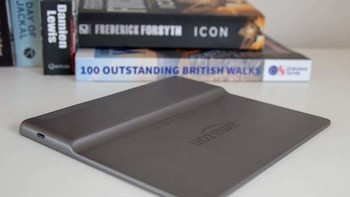 Jika seri 8GB hanya ada WiFi, maka model 32 GB disertai konektivitas 4G. Foto: Pocket Lint