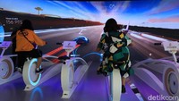 Ada wahana permainan Amazing Runway, yang menceritakan salah satu momen unik Changi saat dibuat balapan antara mobil dan pesawat (Johanes Randy/detikcom)com