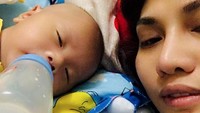 Foto terakhir Areeya bersama buah hatinya yang dipisahkan saat Pablo menikahi Rey Utami. Dok. Instagram/areeyajason