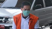 Sebelumnya diberitakan, KPK telah menetapkan Aspidum Kejati DKI Agus Winoto sebagai tersangka dalam kasus dugaan suap penanganan perkara di Pengadilan Negeri Jakarta Barat. Selain Agus, pengacara Alfin Suherman dan swasta Sendy Perico ditetapkan tersangka kasus tersebut.