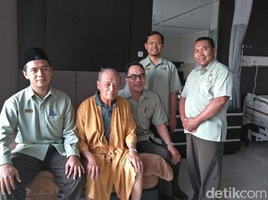 Buya Syafii Jalani Penembakan Batu Ginjal, Terapi Apakah Itu?