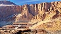 Valley of the Kings merupakan rumah alias kuburan bagi raja-raja Tutankhamen. Konon kuburan ini punya kutukan yang masih dipercaya hingga sekarang. (iStock)