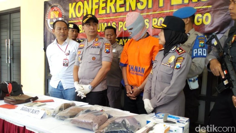 Bunuh Pacar yang Hamil 6 Bulan Akhiri Kisah Cinta Playboy Asal Ponorogo Bunuh Pacar yang Hamil 6 Bulan Akhiri Kisah Cinta Playboy Asal Ponorogo