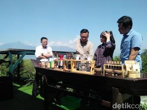 Asyiknya Belajar Manual Brewing dengan Panorama Gunung Merbabu