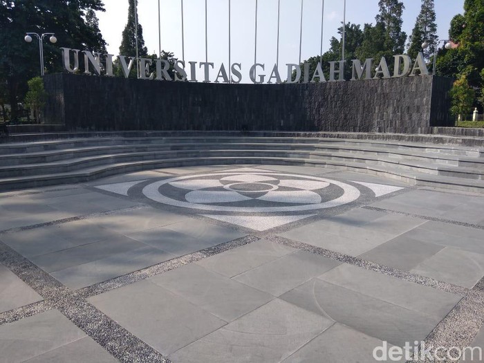 Kampus Universitas Gadjah Mada (UGM)