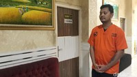 Namun, sutradara berusia 36 tahun itu membantah jika barang bukti ganja seberat 15 gram itu miliknya. 