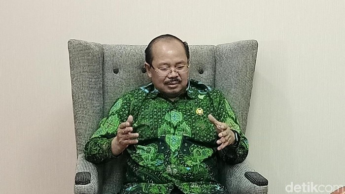 Ketua Ombudsman RI, Prof. Amzulian Rifai
