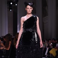 Fashion show Givenchy Couture Fall 2019. Paris Fashion Week 2019. Prancis. Foto: Pascal Le Segretain/Getty Images