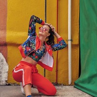 Sementara itu, kariernya di industri musik dimulai pada 2017 ketika ia merilis single bahasa Inggris pertamanya Love Me Down Easy. Sejak itu, ia telah merilis beberapa single, salah satunya lagu bertajuk Stay or Run. Foto: dok. Instagram @orianasabatini