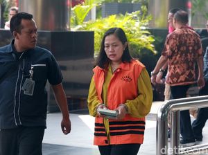 Indung Didakwa Jadi Perantara Suap Rp 2,1 M ke Bowo Sidik