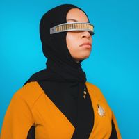 Star Trek Berhijab Curi Atensi di Comic Con 2019, Dipuji Bintang Star Trek