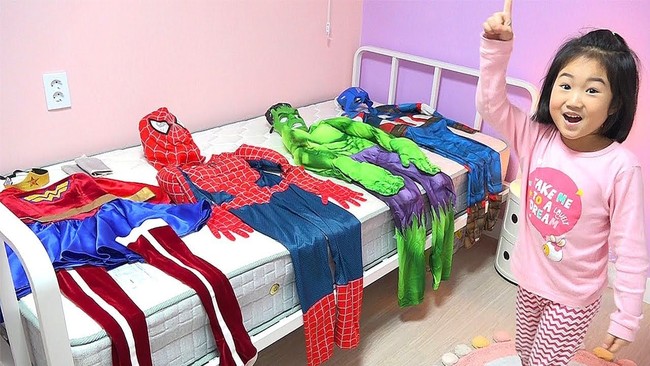 Laporan keuangan mencatat pendapatan yang ia dapat dari YouTube rata-rata bisa mencapai Rp 43 miliar per bulan. Pencapaian itu dia dapatkan hanya dalam waktu satu tahun sejak video pertamanya diunggah. Foto: Dok. YouTube