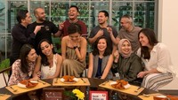 Berprofesi sebagai sutradara membuat Robby banyak bergaul dengan para sineas lainnya. Termasuk ketika menikmati makan malam di salah satu restoran di Jakarta.  Foto: instagram @ertantorobbysoediskam