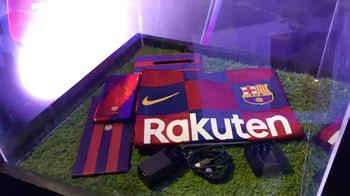 Ponsel ini merupakan lanjutan kerja sama antara Oppo dan Barca sejak mulai kolaborasi di tahun 2015. Foto: Aisyah Kamaliah/detikINET