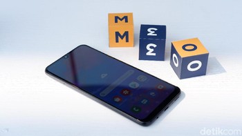 Galaxy M30 mengusung layar AMOLED 6,4 inch. Foto: Adi Fida Rahman/detikINET