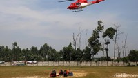 Perusahaan melakukan pemantauan titik panas melalui citra satelit yang tersambung ke situation room. Situation room bekerja 24 jam untuk memantau titik panas. Apabila ada perubahan titik panas yang tidak biasa, Perusahaan akan menugaskan tim respons cepat (TRC) untuk melakukan verifikasi lapangan.