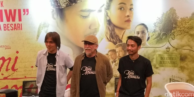 Foto: Once, Iwan Fals, dan Fiersa Bersari (Dyah P Sarawati/detikHOT) Foto: Once, Iwan Fals, dan Fiersa Bersari (Dyah P Sarawati/detikHOT)
