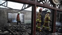 Penyebab kebakaran ini masih diselidiki.