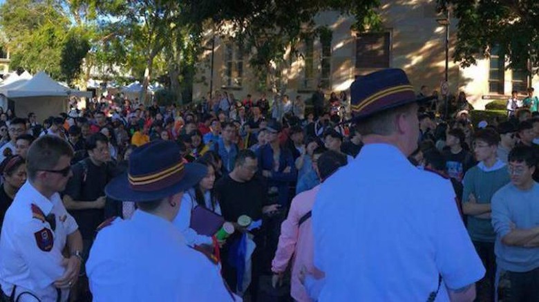 Mahasiswa China Mengaku Dimaki Mahasiswa Berkulit Putih di Kampus Brisbane Mahasiswa China Mengaku Dimaki Mahasiswa Berkulit Putih di Kampus Brisbane
