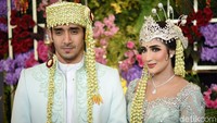 Selamat ya Tania dan Alwi, semoga langgeng terus! Pool/Noel/detikFoto.